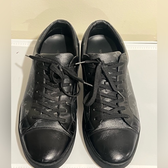 Louis Vuitton sneakers - Picture 4 of 8